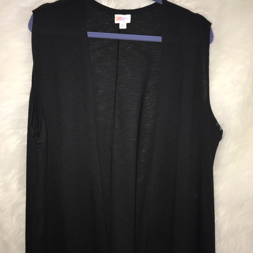 LuLaRoe solid black Joy